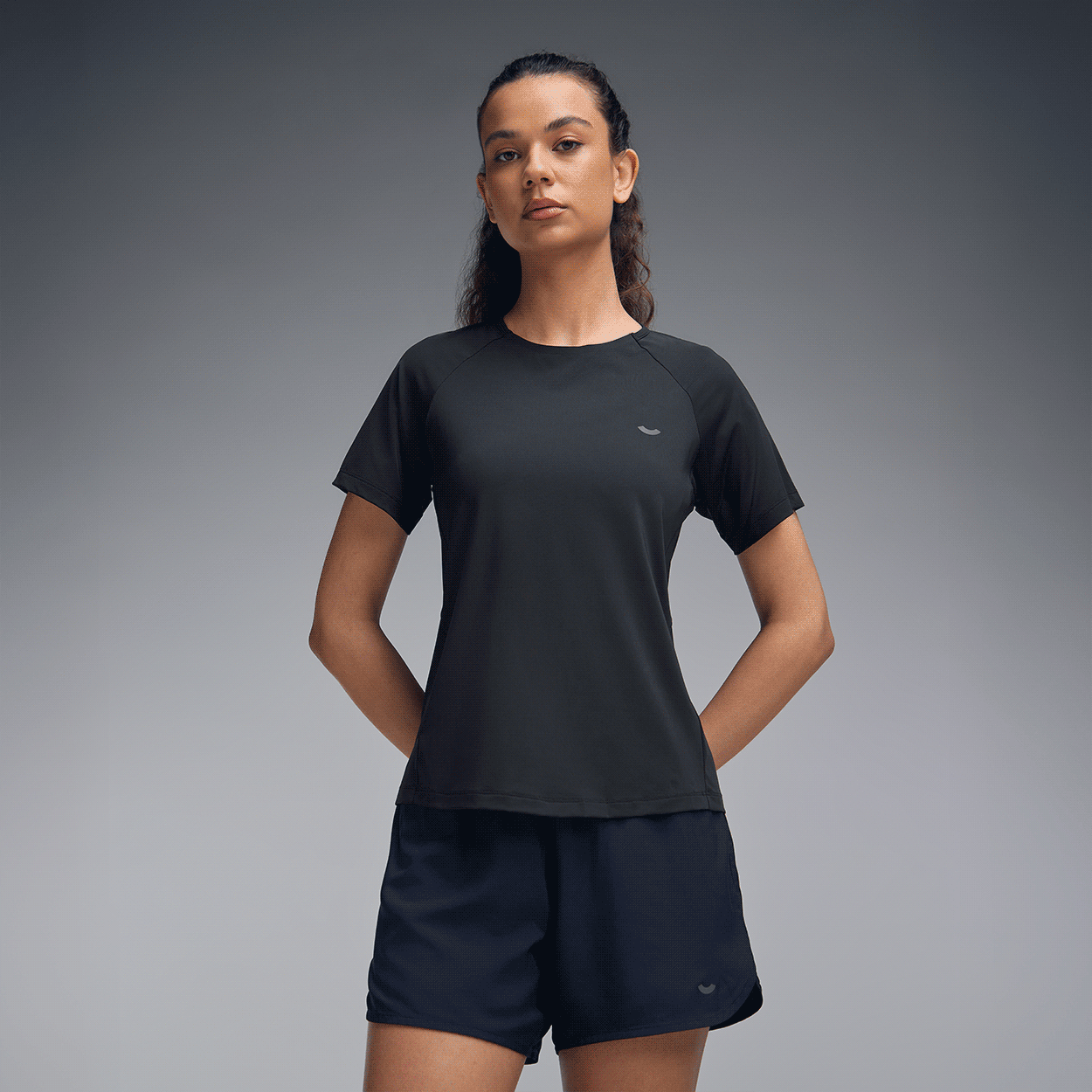 Women’s sportswear ultra lightweight long distance running tee by Ten x You
